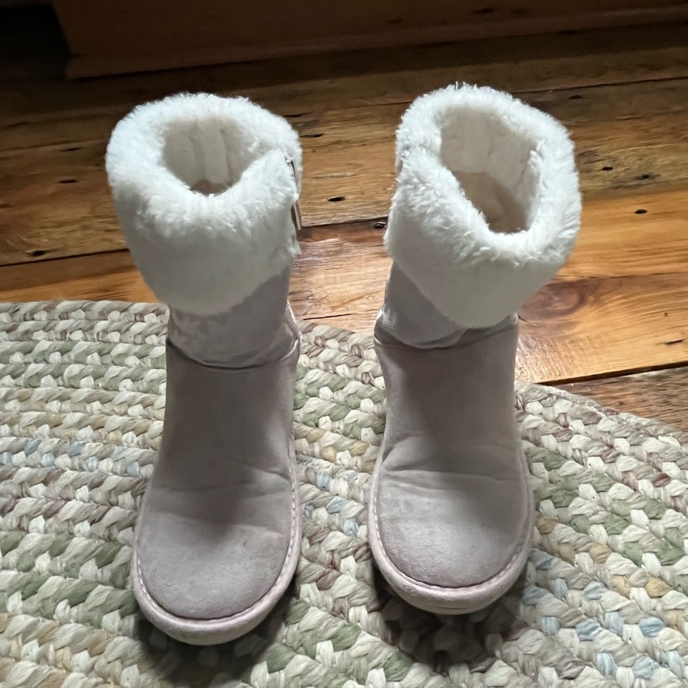 Little girl Michael Kors black fur top boots.